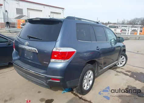 2011 Toyota Highlander Base V6 from USA, damaged, VIN 5TDBK3EH5BS066160